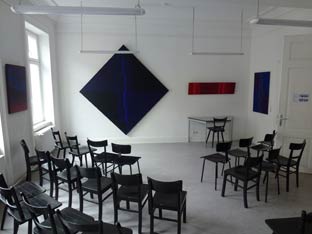 Ausstellungsrundgang in den Ateliers der wfk